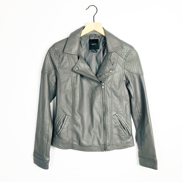 Forever 21 Jackets & Blazers - forever 21 gray faux leather quilted moto jacket